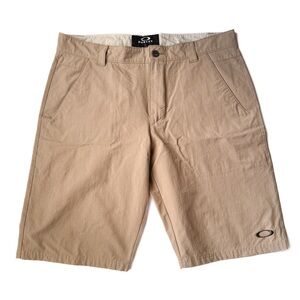 NWOT Men’s Oakley Shorts